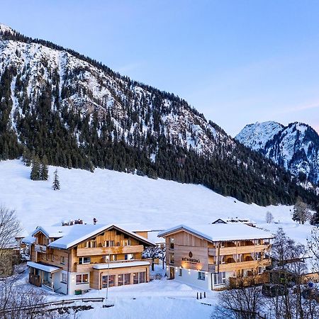 Hotel Kuehberg Oberstdorf Bagian luar foto