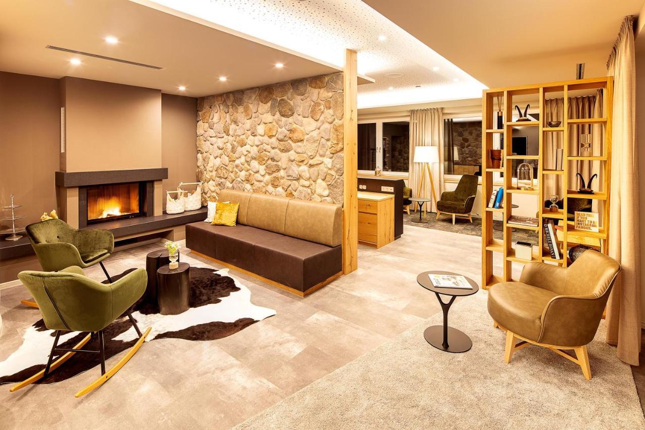 Hotel Kuehberg Oberstdorf Bagian luar foto